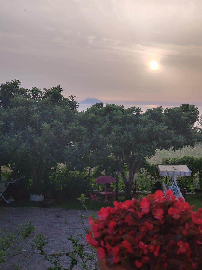 Gullo Capo Vaticano リカーディ エクステリア 写真