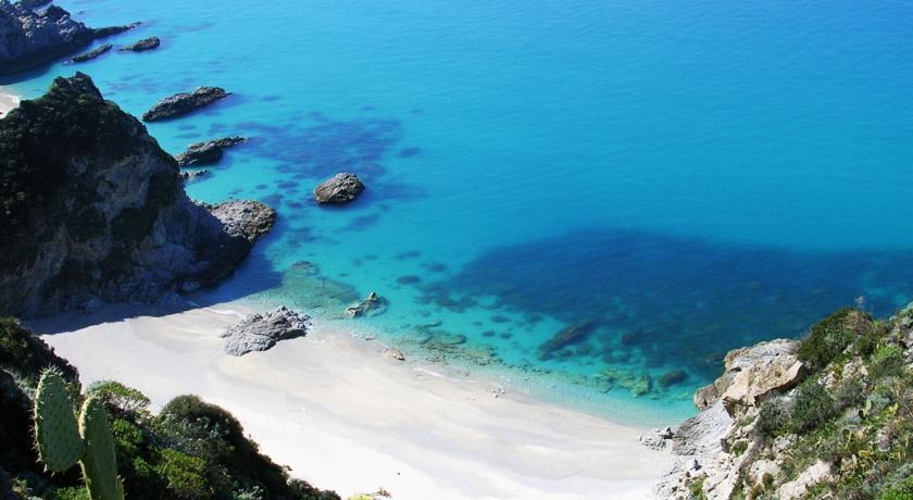 Gullo Capo Vaticano リカーディ エクステリア 写真