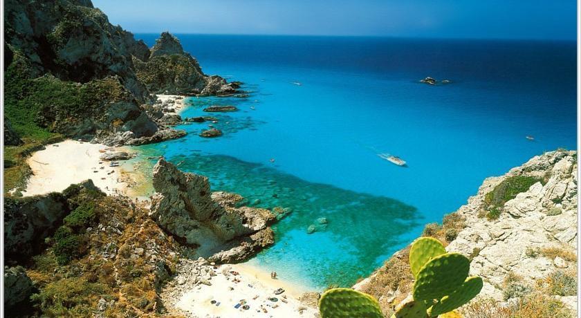 Gullo Capo Vaticano リカーディ エクステリア 写真