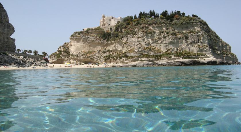 Gullo Capo Vaticano リカーディ エクステリア 写真